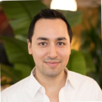 Ashkan Zandieh headshot