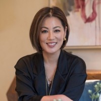 Caroline Huo headshot