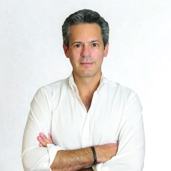 Justin Segal headshot