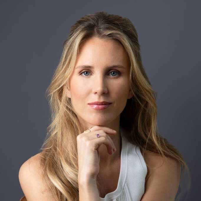 Tessa Hilton headshot